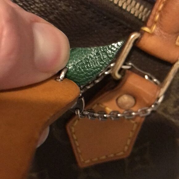 Authentic HERMÈS Pear leather bag charm 🍐 - Picture 6 of 8